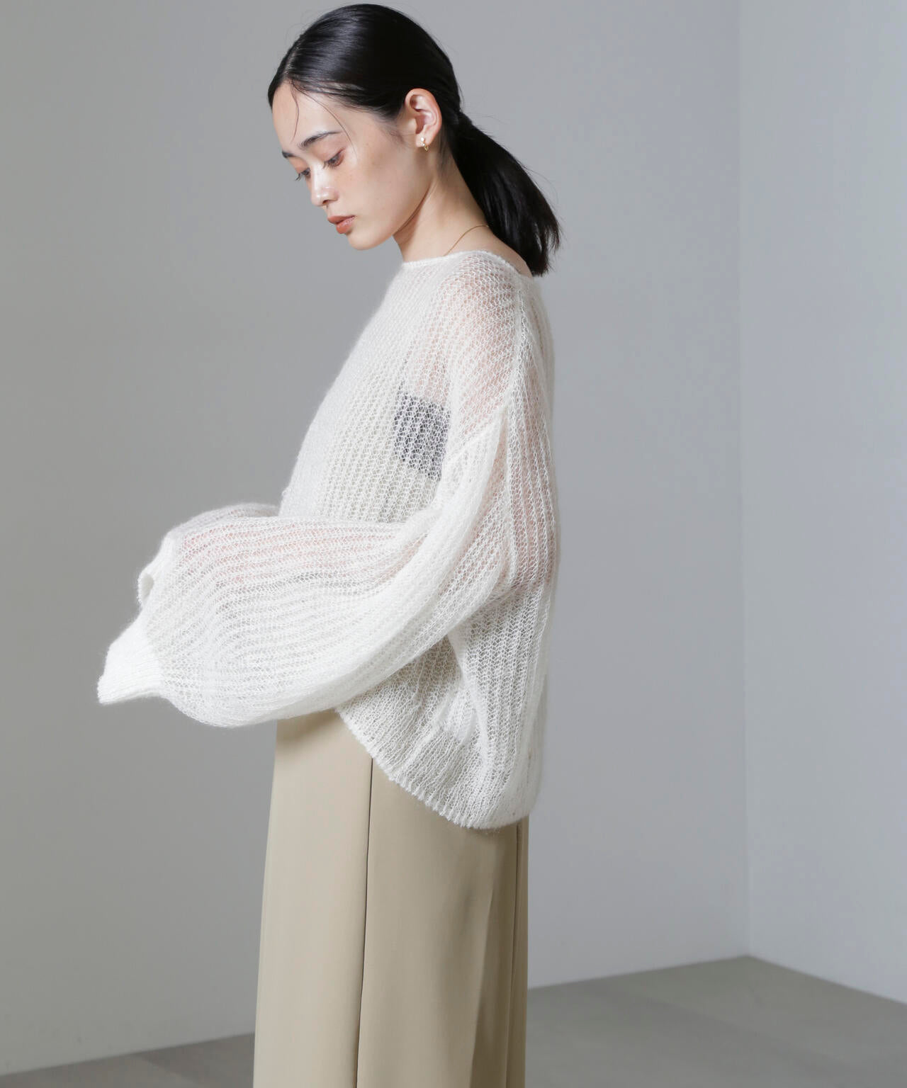 モヘヤ混ボリュームスリーブシアーニット 6694222308