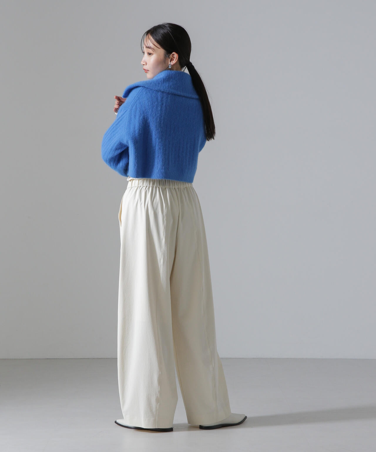 フォックスカシミヤショートジップカーディガン 6694222310