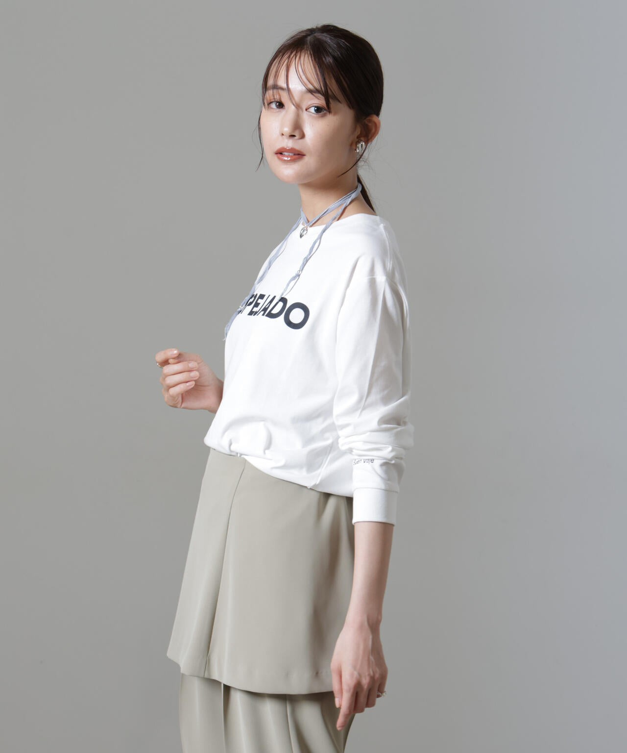 レタードロゴプリントロングスリーブTシャツ 6694223307