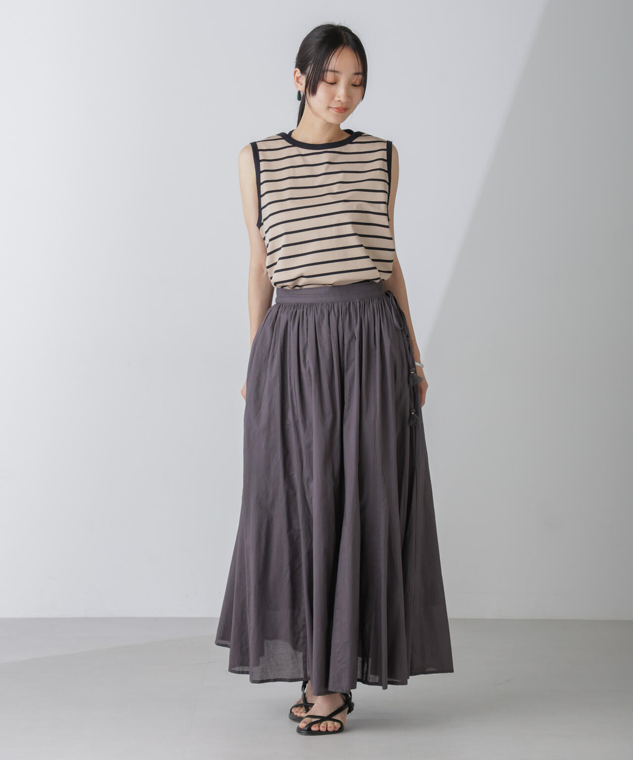 ホルターネックノースリーブプルオーバー 6694224309