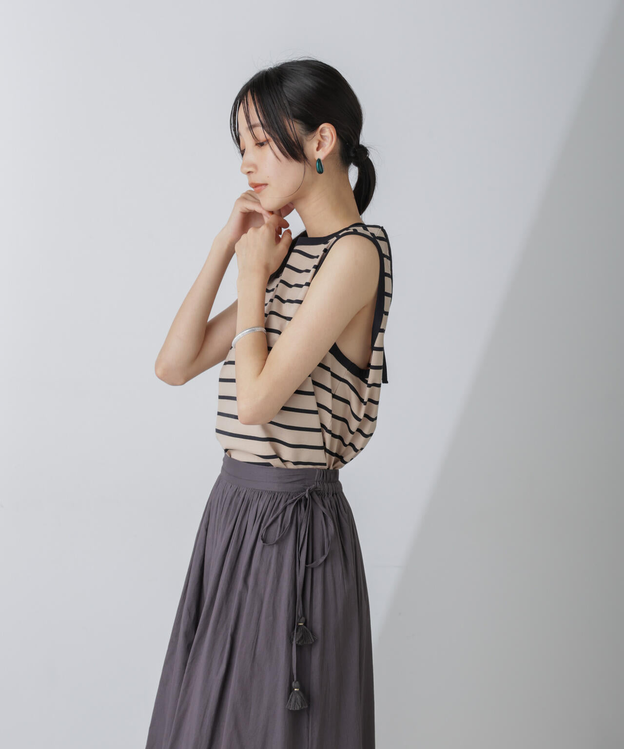 ホルターネックノースリーブプルオーバー 6694224309