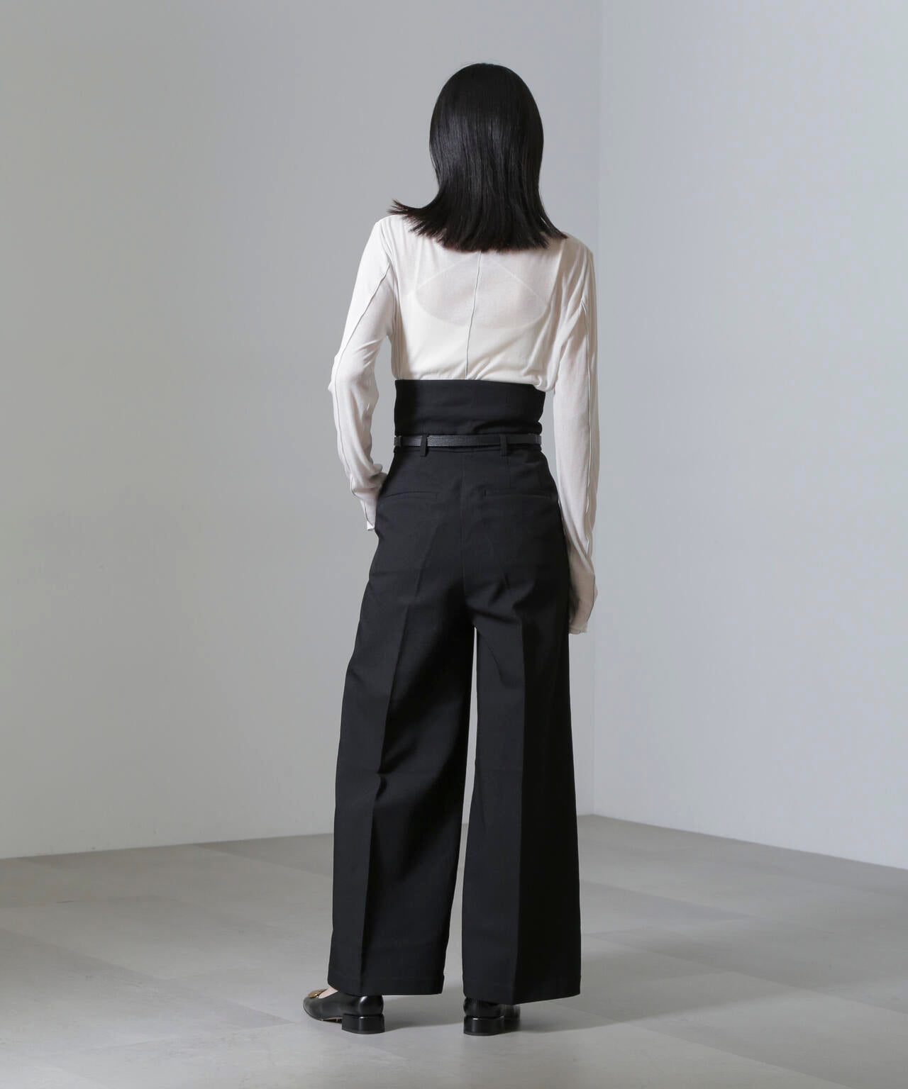 ハイウエストセンタープレスパンツ 6694227307