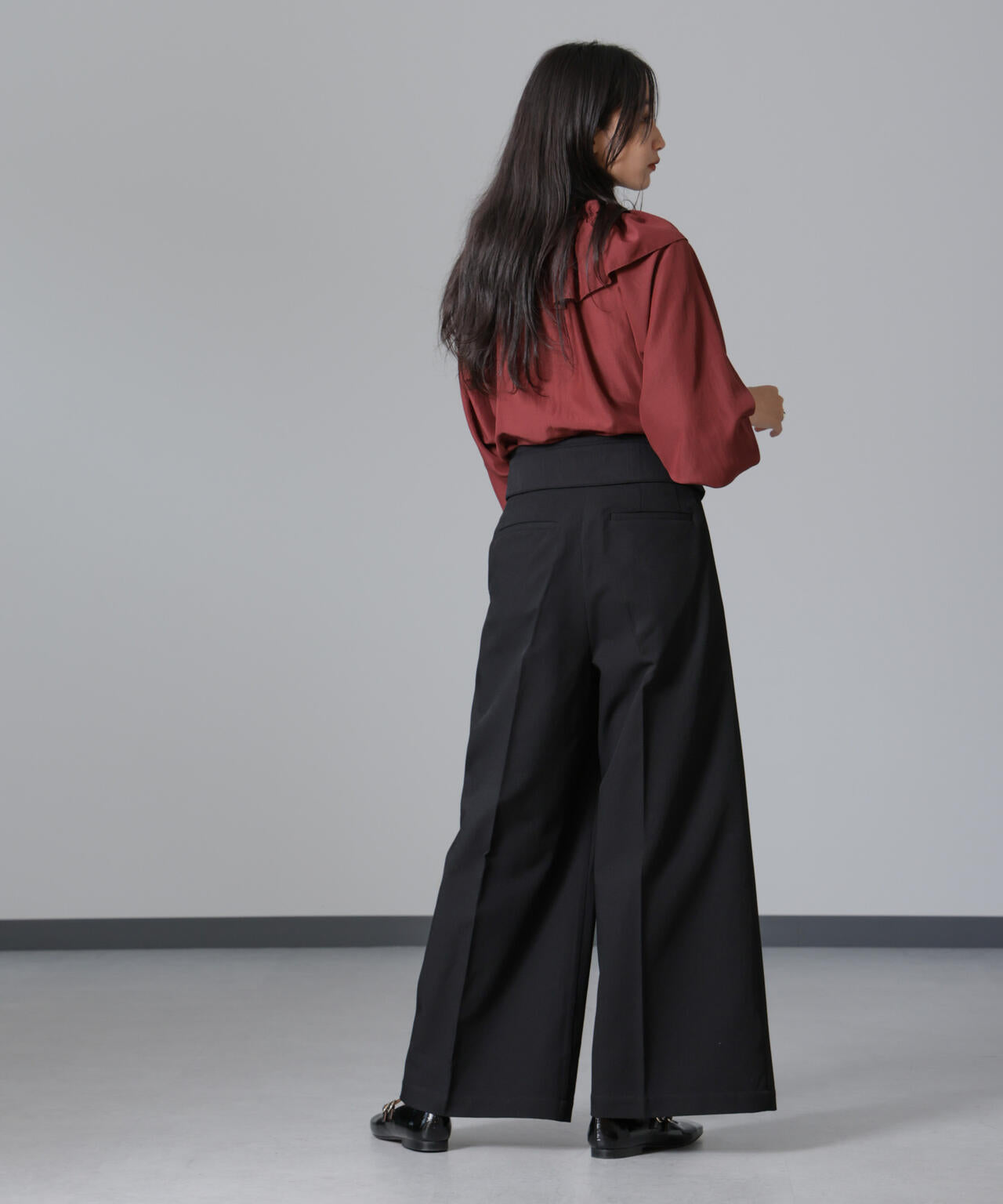 ハイウエストセンタープレスパンツ 6694227307