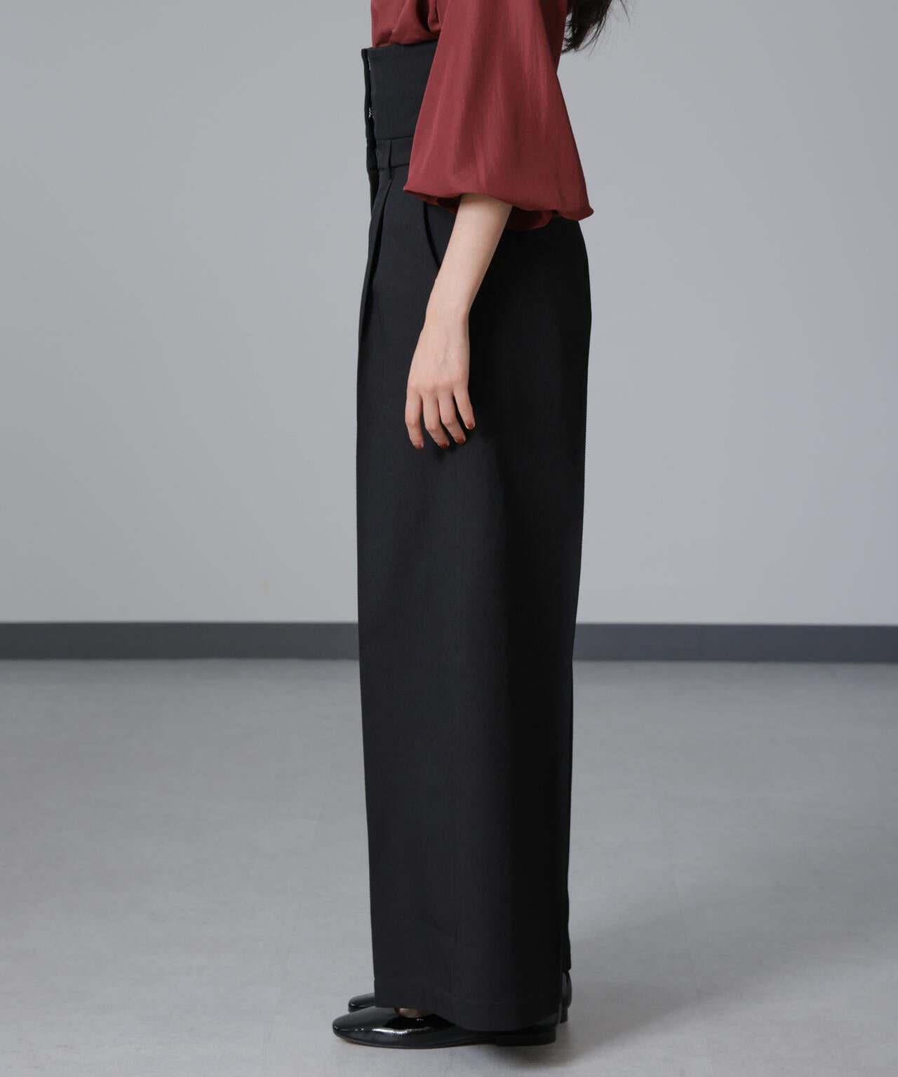 ハイウエストセンタープレスパンツ 6694227307