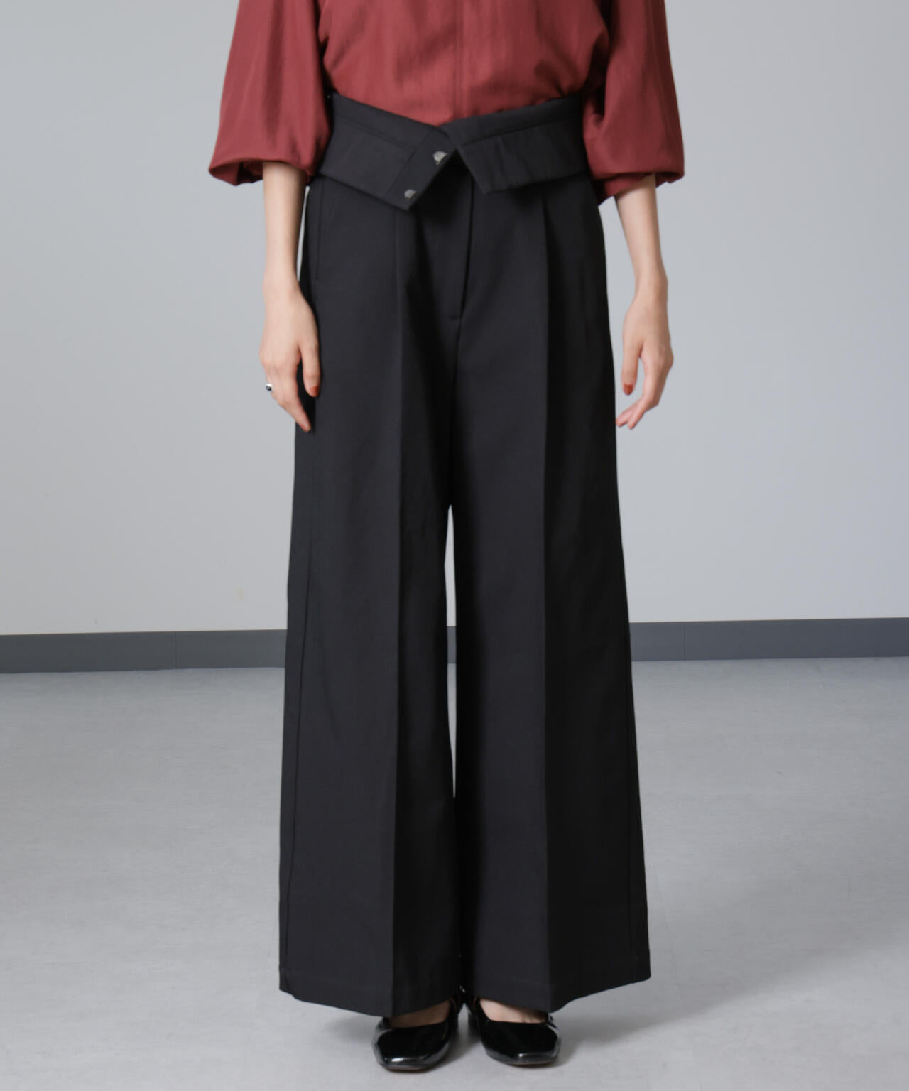 ハイウエストセンタープレスパンツ 6694227307