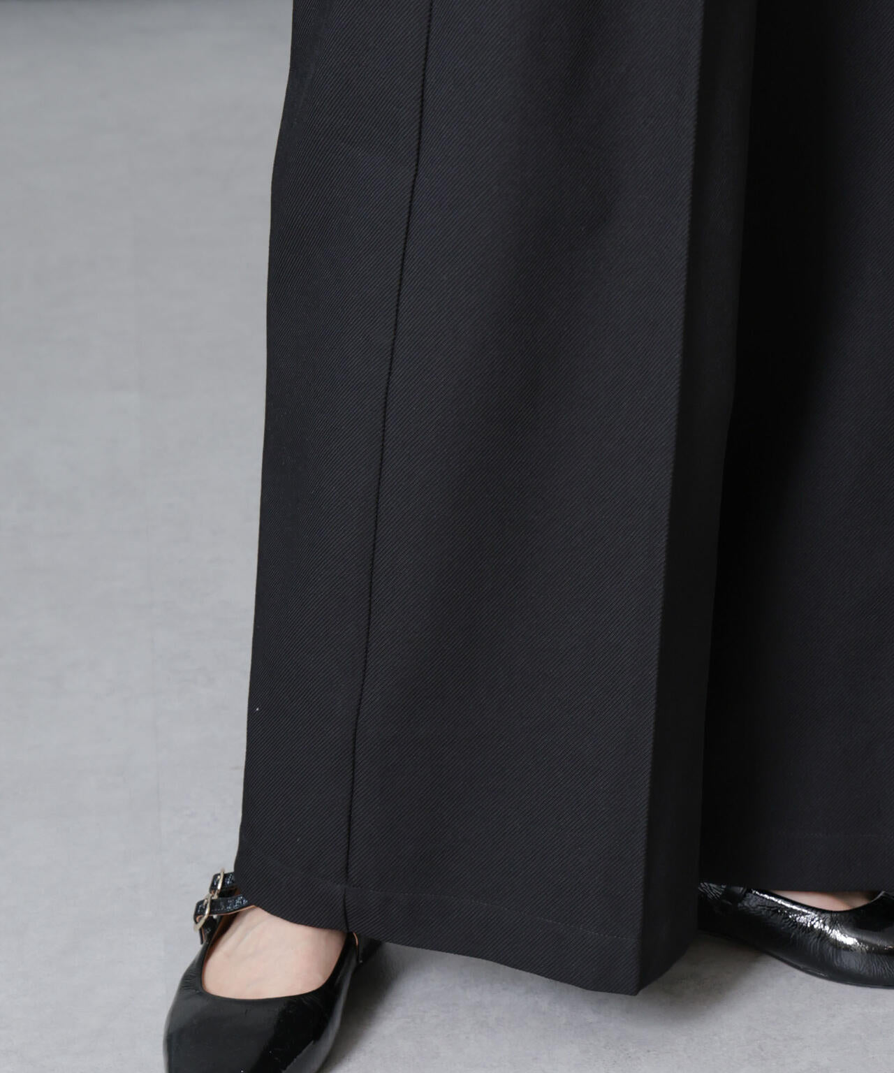 ハイウエストセンタープレスパンツ 6694227307