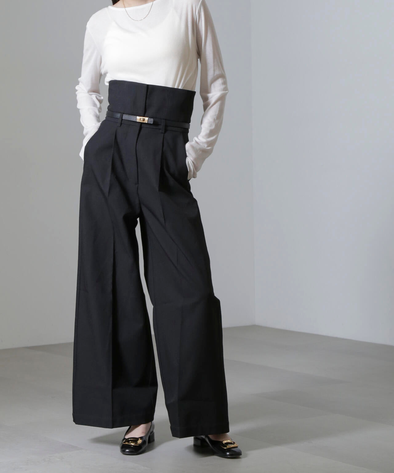 ハイウエストセンタープレスパンツ 6694227307