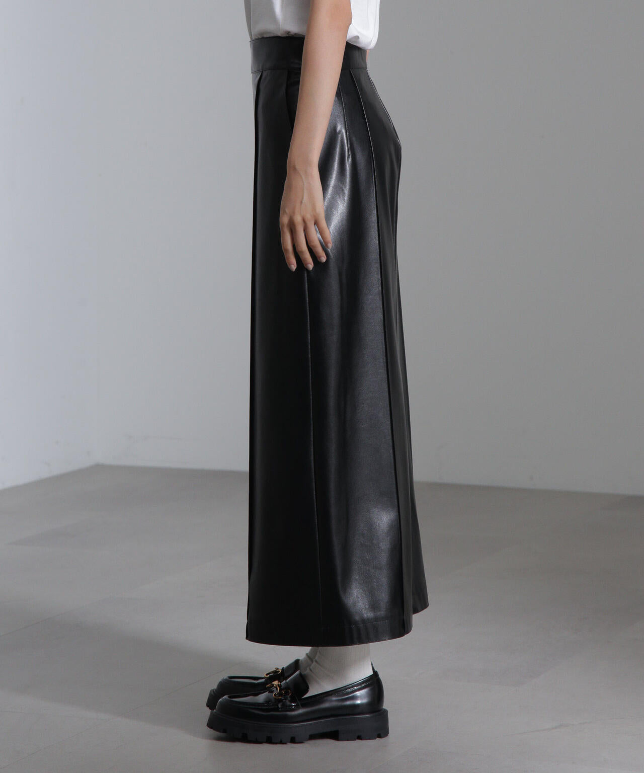 フェイクレザーピンタックスカート(セットアップ可) 6694230309