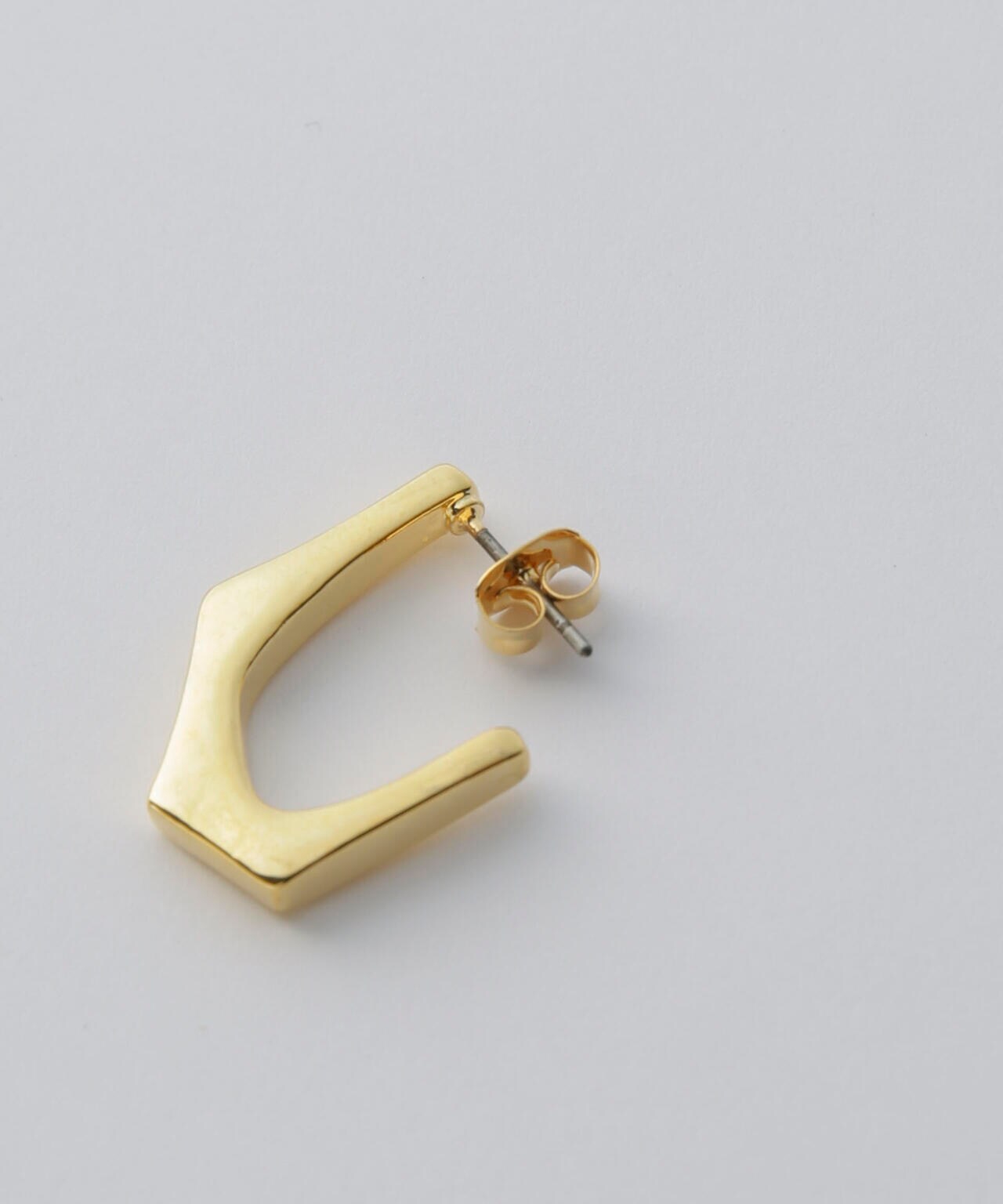 スクエアカットピアス 6694245303