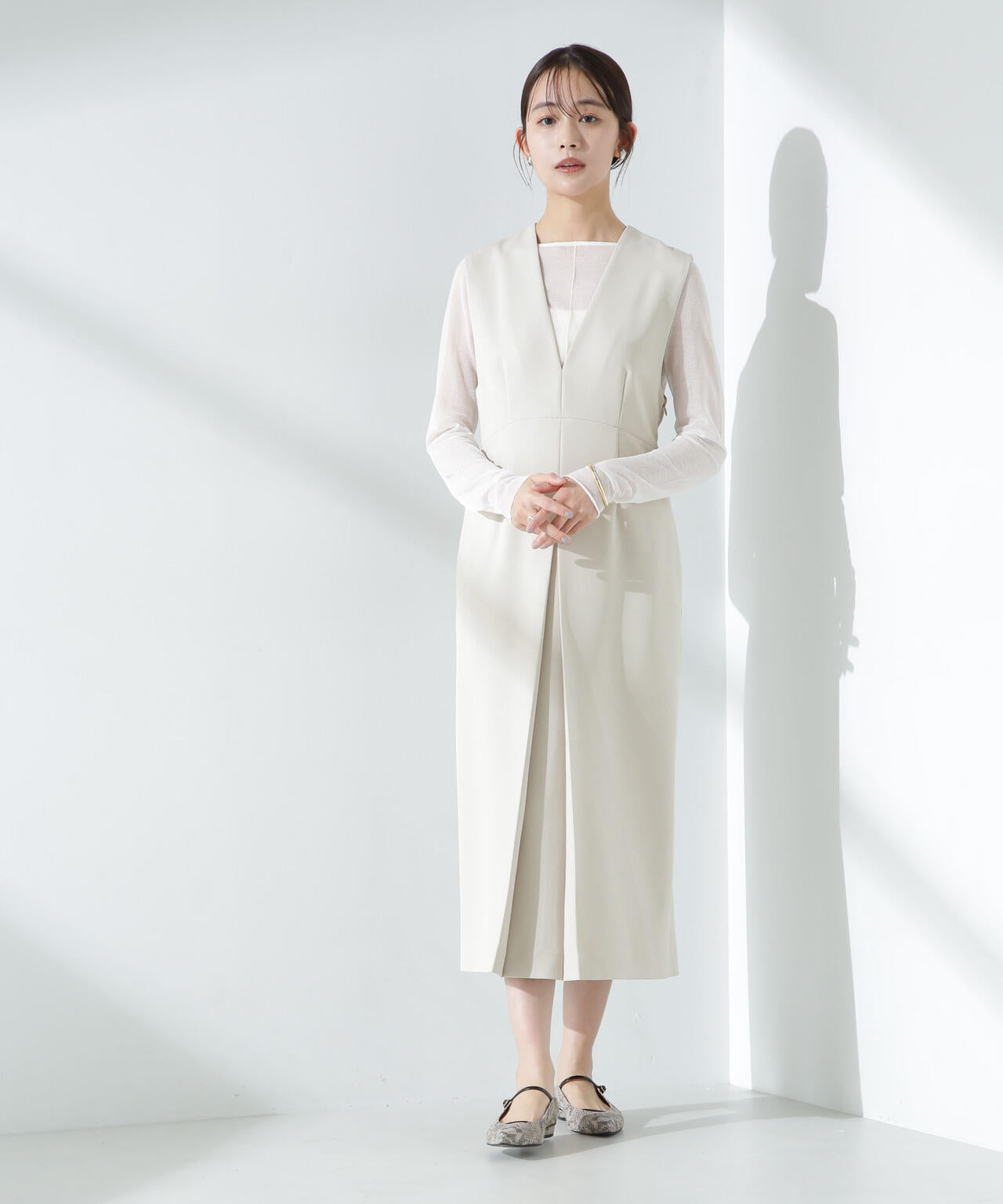 デイリーファンクション Vネックタックワンピース(セットアップ可) 6695119300