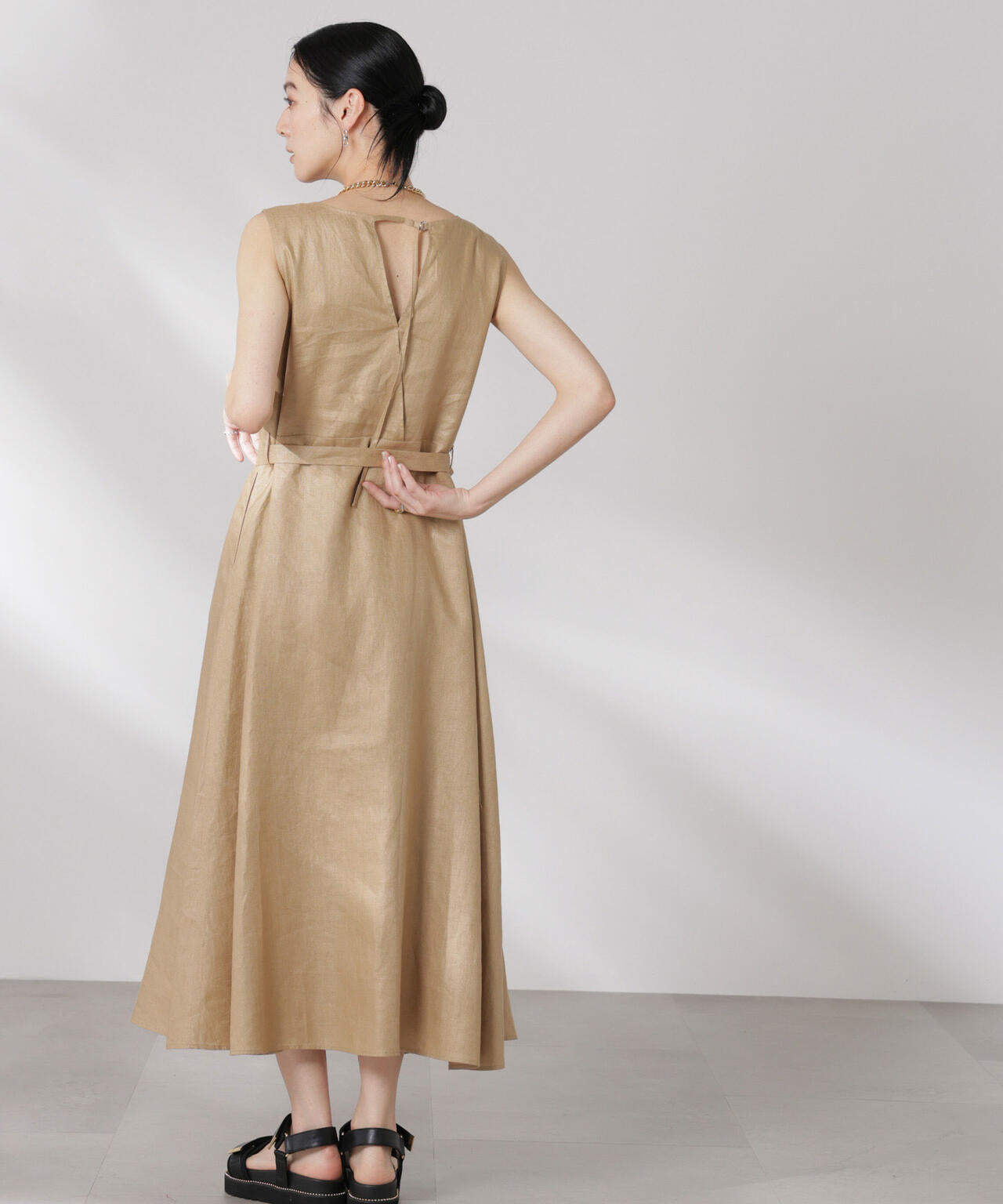 ヨーロピアンフラックス Aラインノースリーブワンピース 6695119301