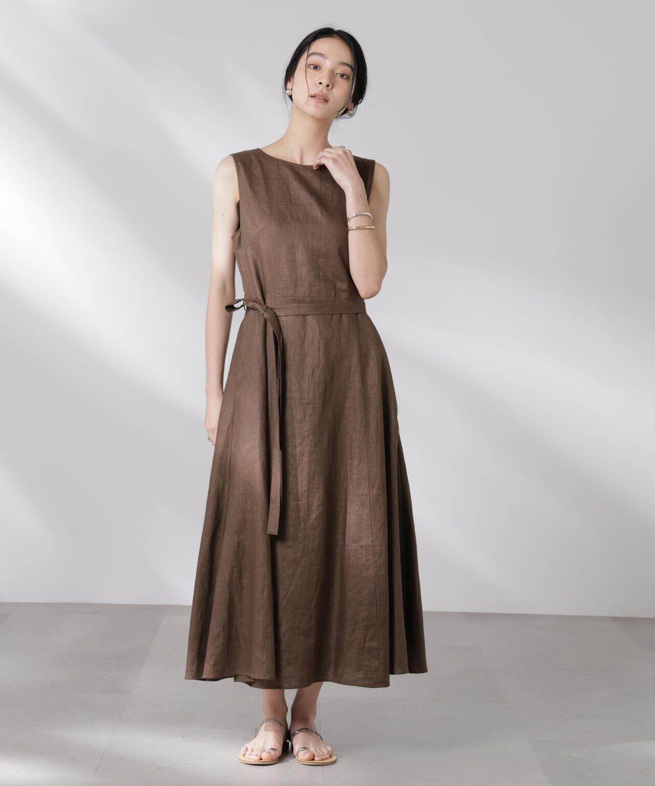 ヨーロピアンフラックス Aラインノースリーブワンピース 6695119301