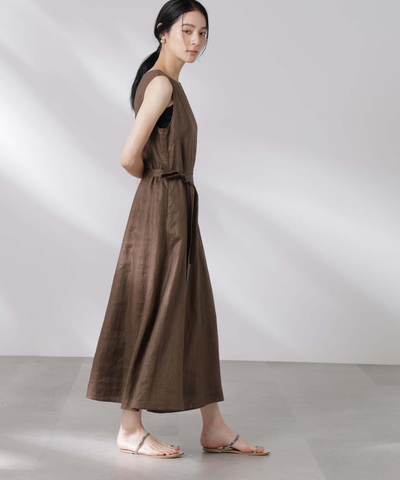 ヨーロピアンフラックス Aラインノースリーブワンピース 6695119301