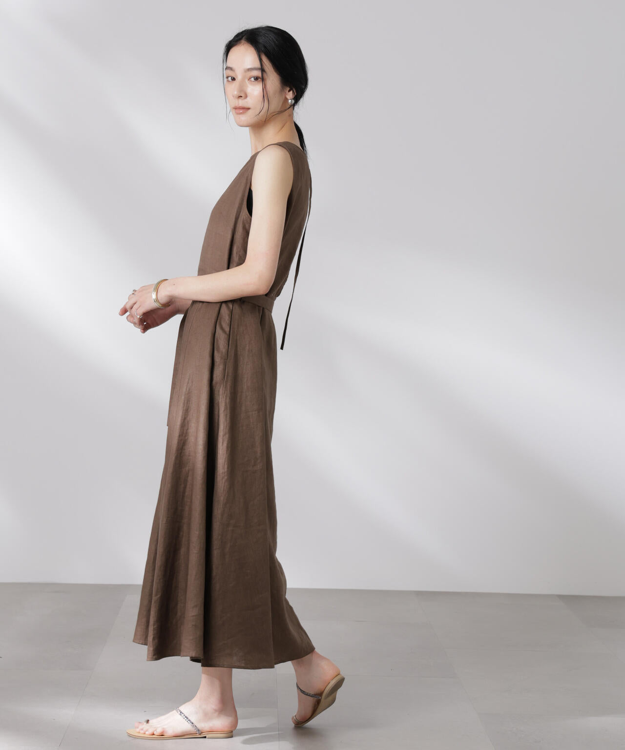 ヨーロピアンフラックス Aラインノースリーブワンピース 6695119301