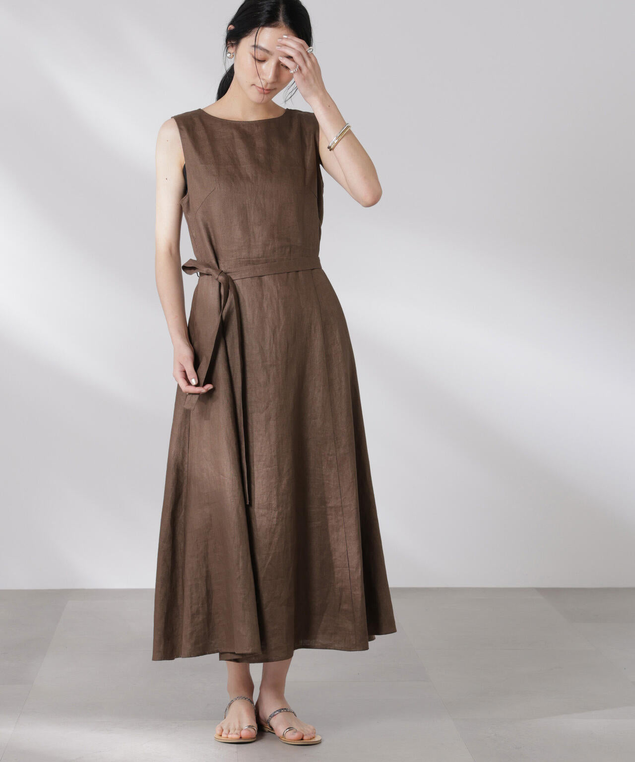 ヨーロピアンフラックス Aラインノースリーブワンピース 6695119301