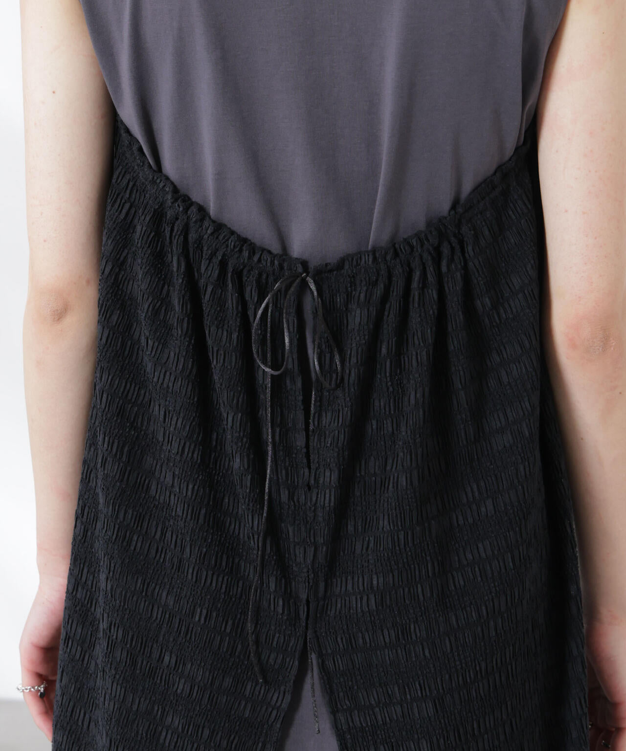 シャーリングベアドッキングカットワンピース 6695119324