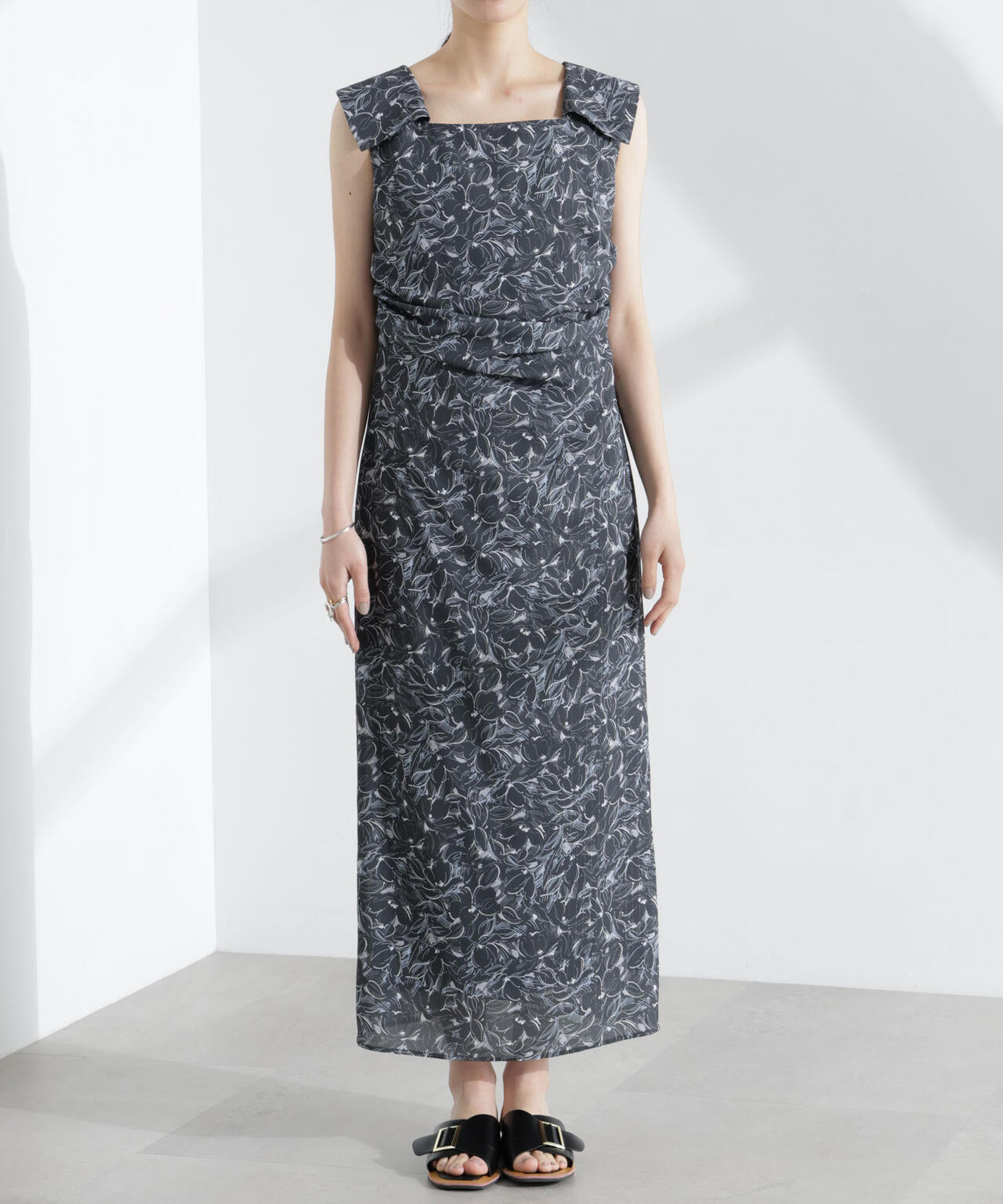 ロンシャンオールドコレクション フラワーワンピース 6695119326