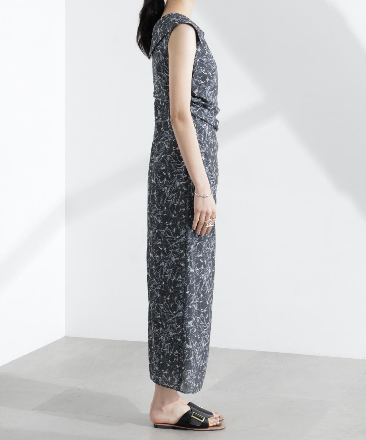 ロンシャンオールドコレクション フラワーワンピース 6695119326