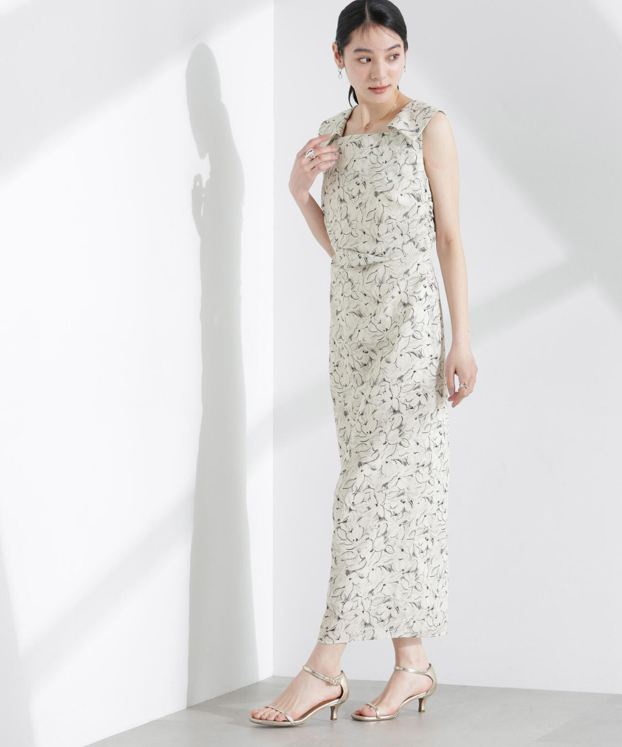 ロンシャンオールドコレクション フラワーワンピース 6695119326