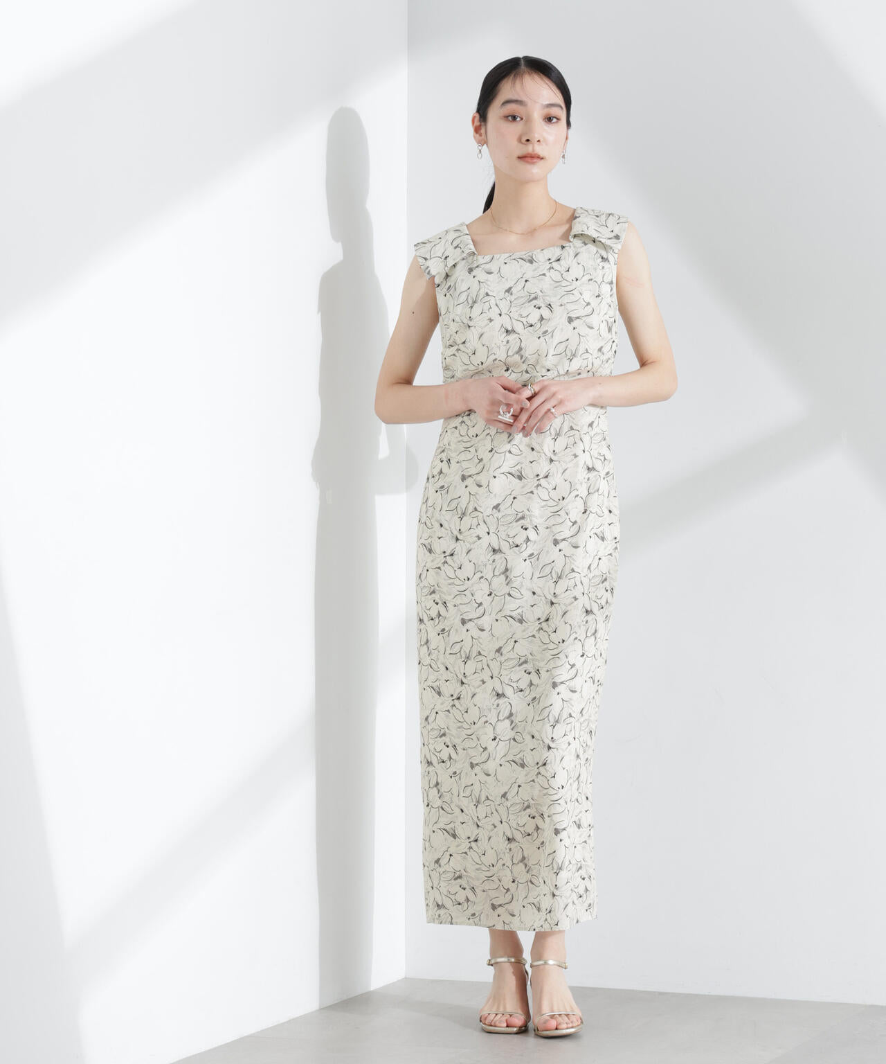 ロンシャンオールドコレクション フラワーワンピース 6695119326