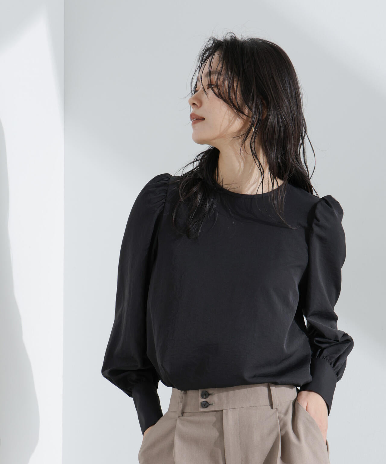 コサージュチョーカー付きブラウス 6695120307