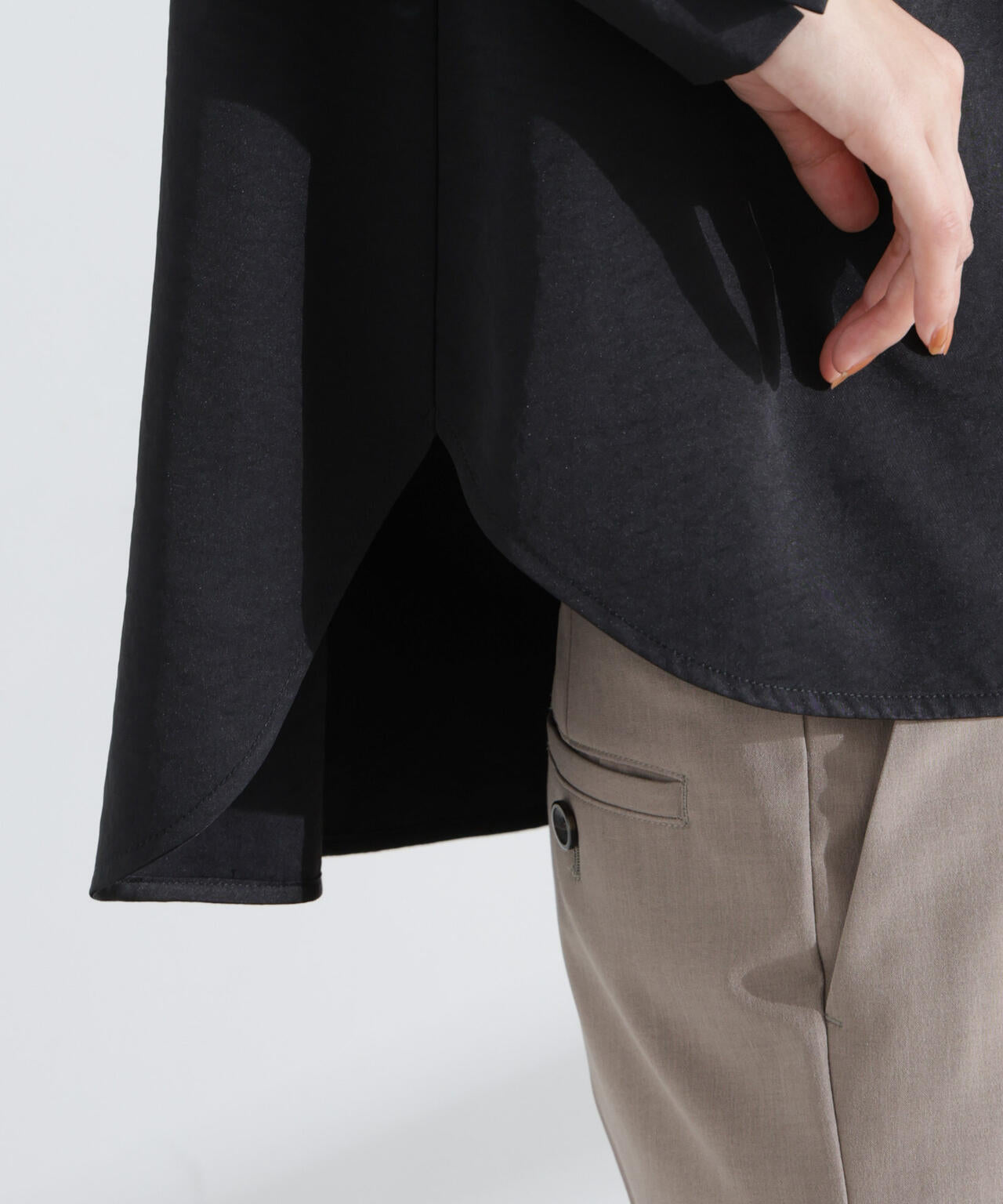 コサージュチョーカー付きブラウス 6695120307