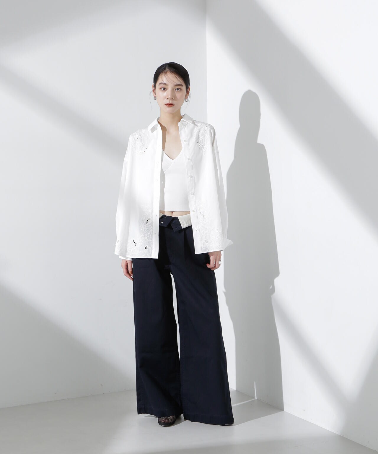 カットワークレースオーバーサイズシャツ 6695120313