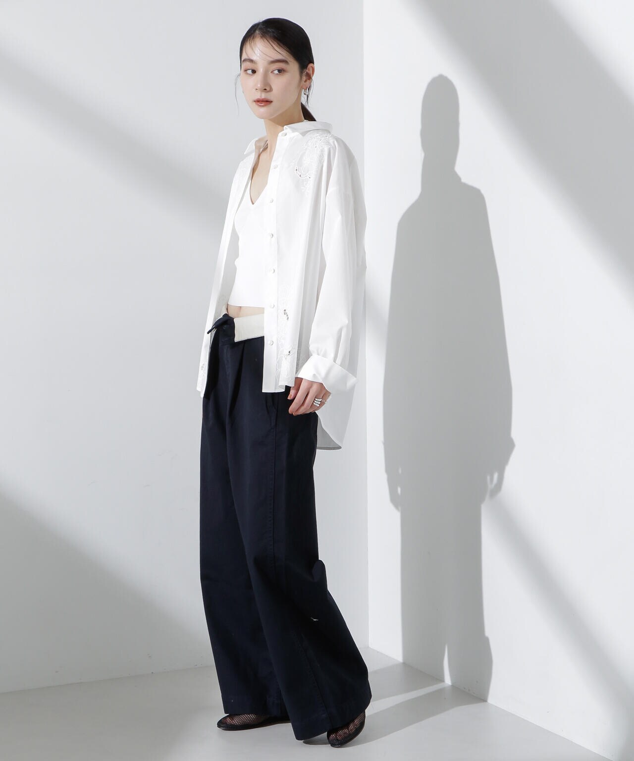 カットワークレースオーバーサイズシャツ 6695120313