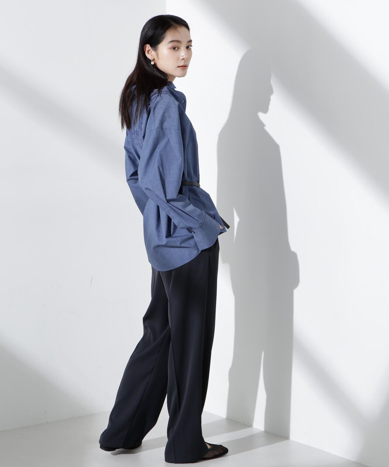 カットワークレースオーバーサイズシャツ 6695120313