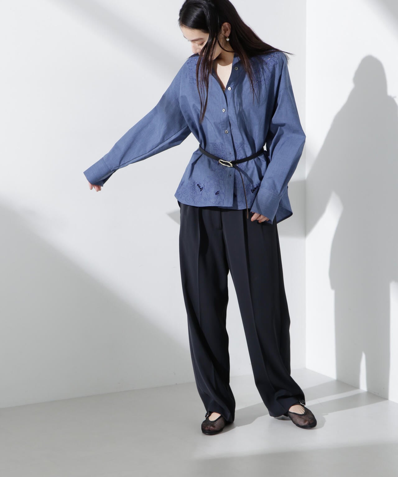 カットワークレースオーバーサイズシャツ 6695120313