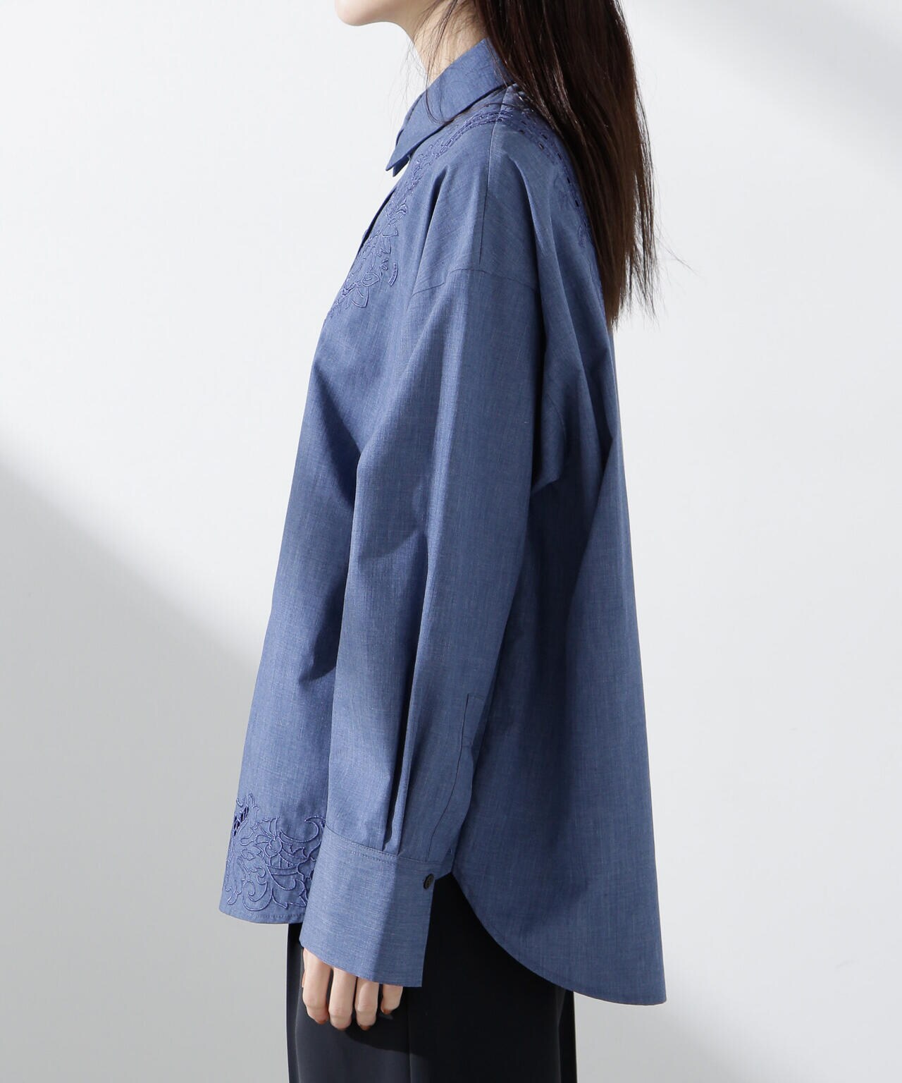 カットワークレースオーバーサイズシャツ 6695120313