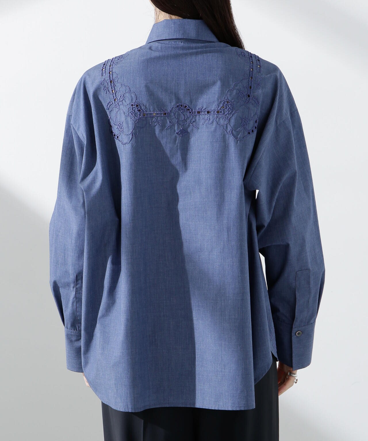 カットワークレースオーバーサイズシャツ 6695120313