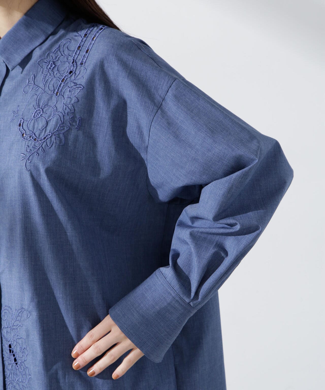 カットワークレースオーバーサイズシャツ 6695120313