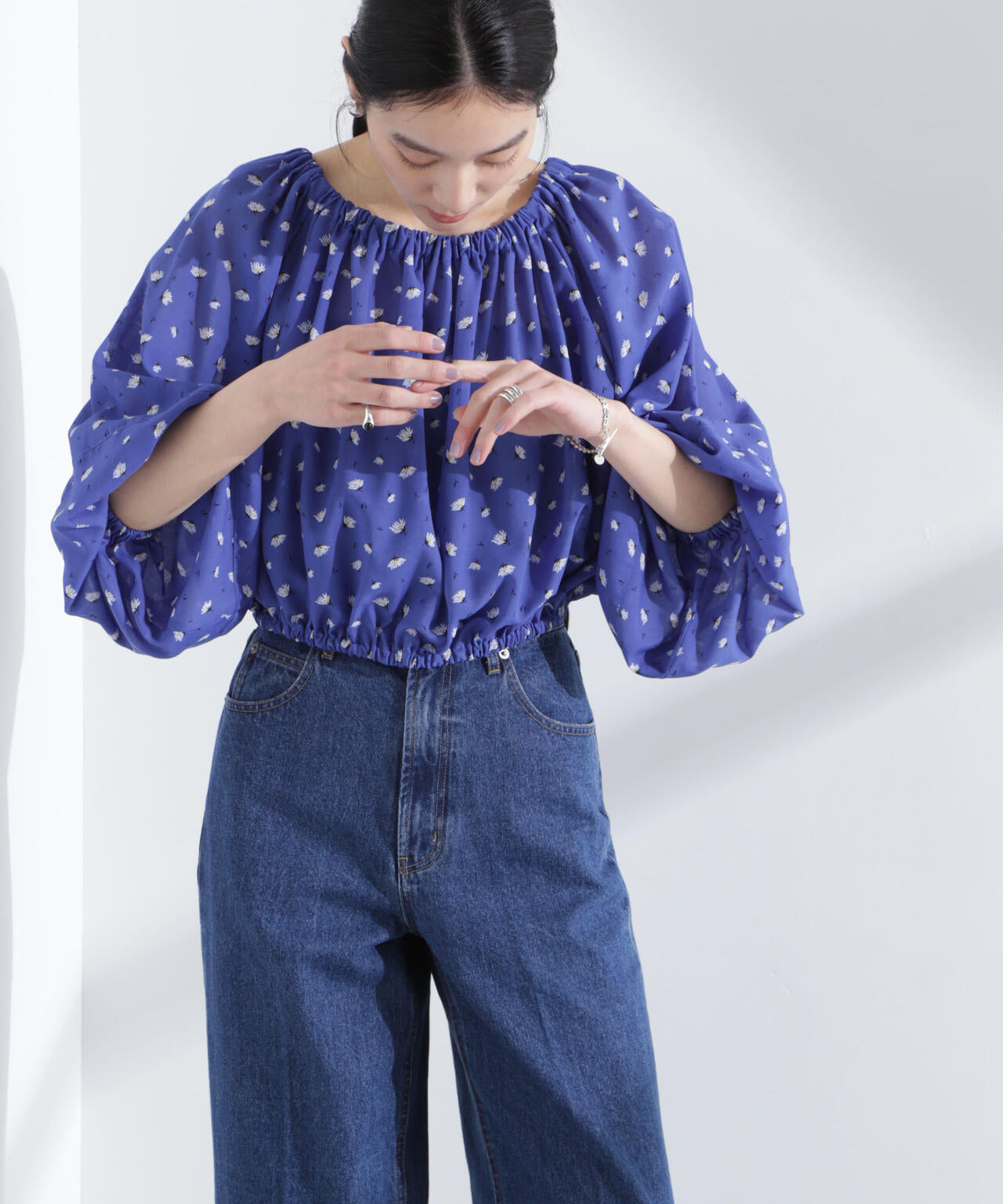 フラワープリントギャザーバルーンブラウス 6695120318