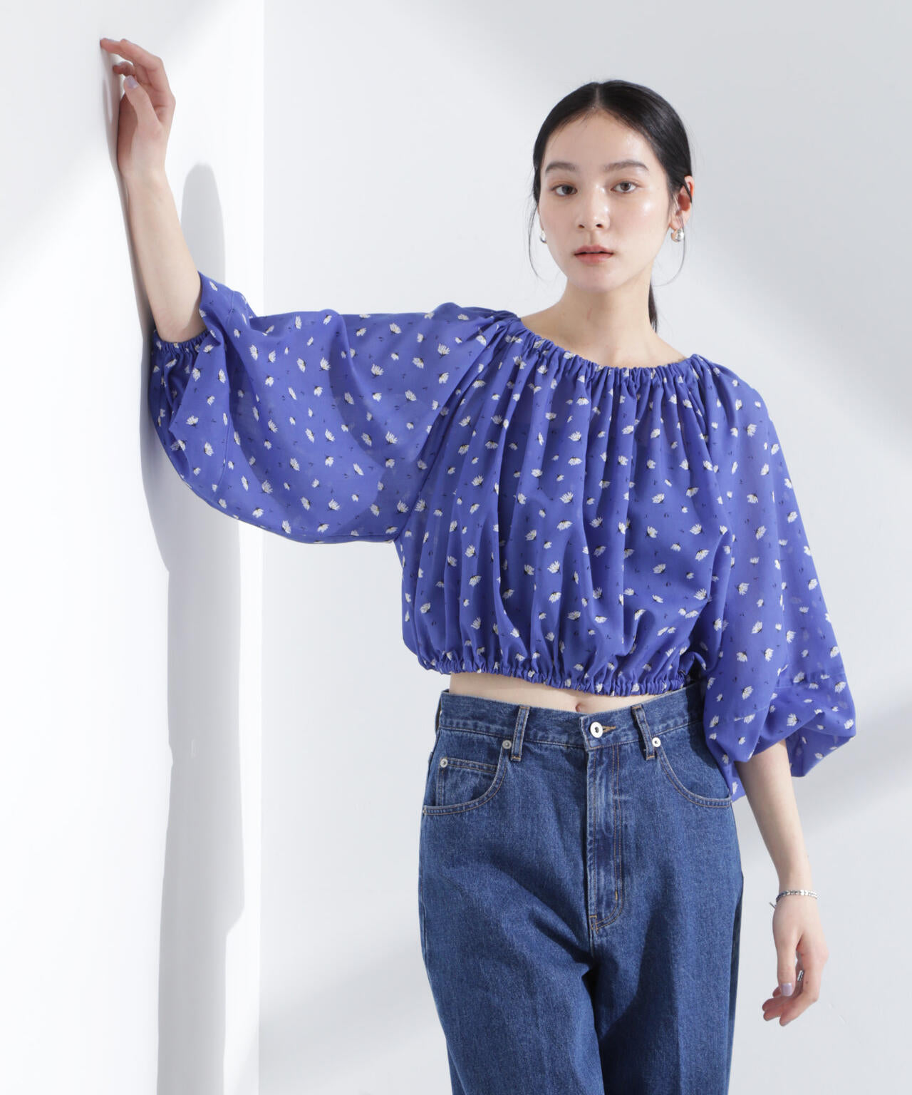 フラワープリントギャザーバルーンブラウス 6695120318