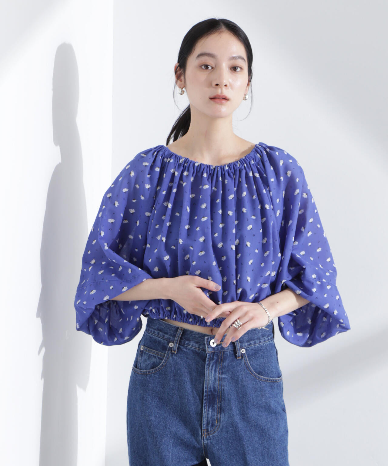 フラワープリントギャザーバルーンブラウス 6695120318