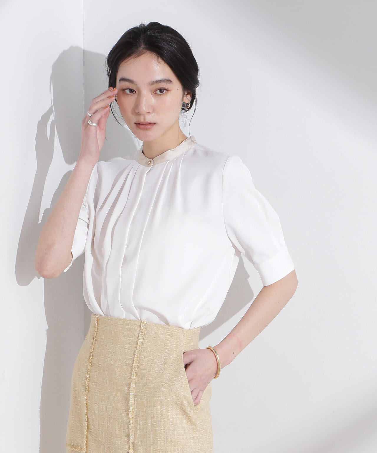 スタンドバイカラータックブラウス 半袖 6695121306