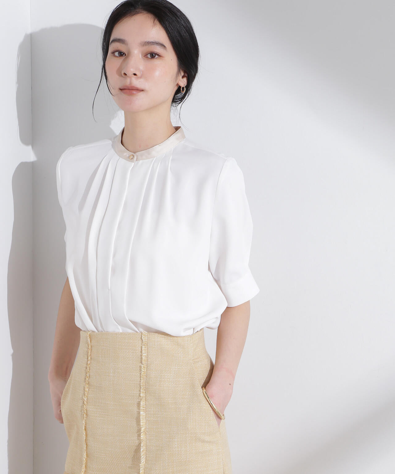 スタンドバイカラータックブラウス 半袖 6695121306