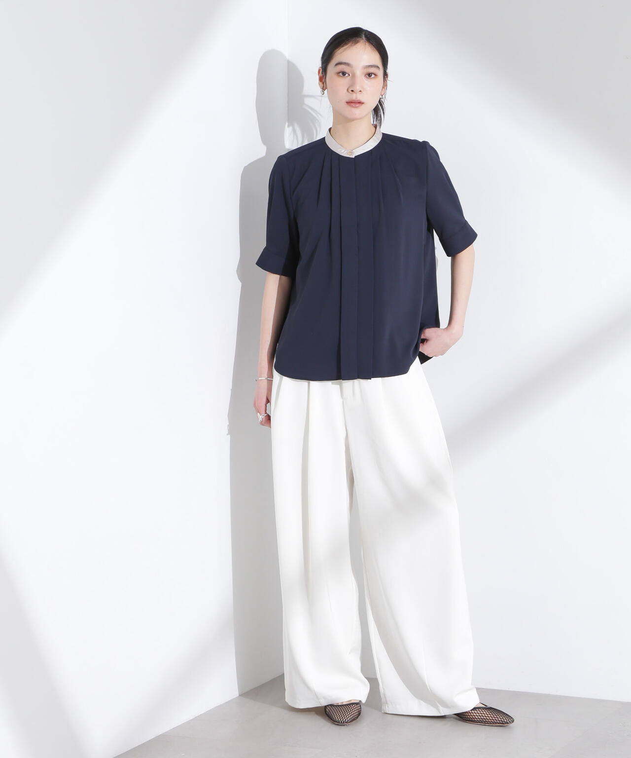 スタンドバイカラータックブラウス 半袖 6695121306