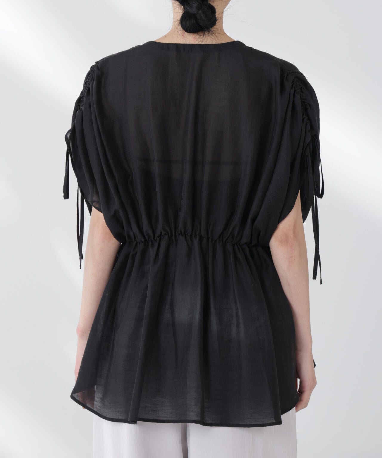 リネン混シアーギャザージップブラウス 6695121308