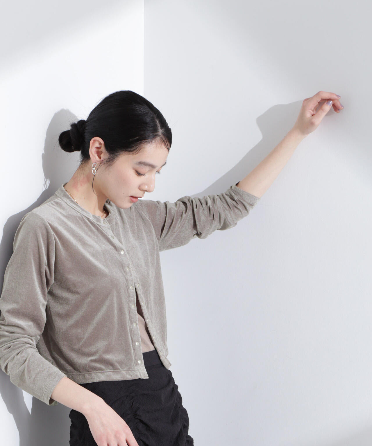 シアーベロアメニーボタンカーディガン 6695124310