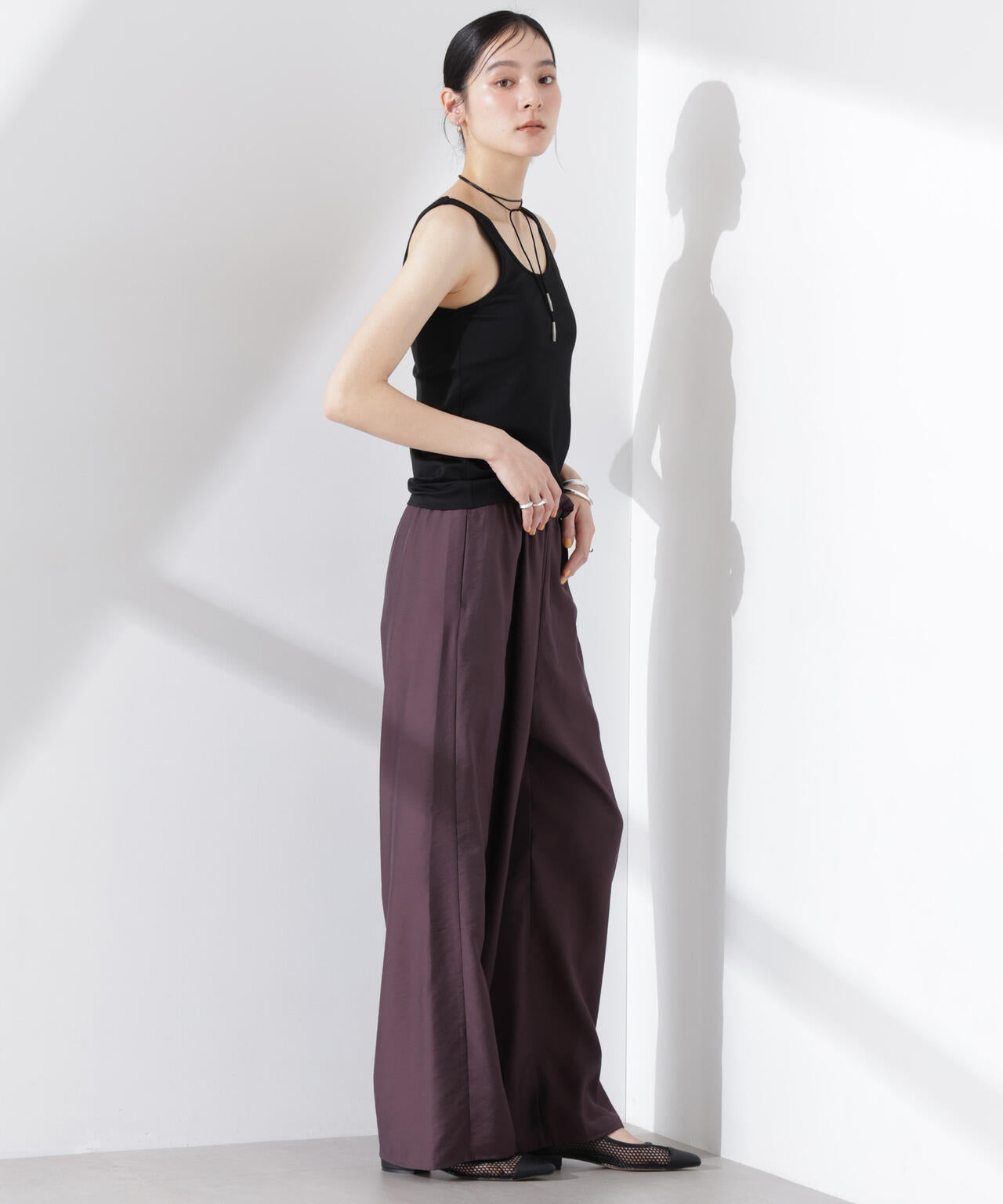 ストレッチポンチカップ付きバックオープンタンクトップ 6695124315