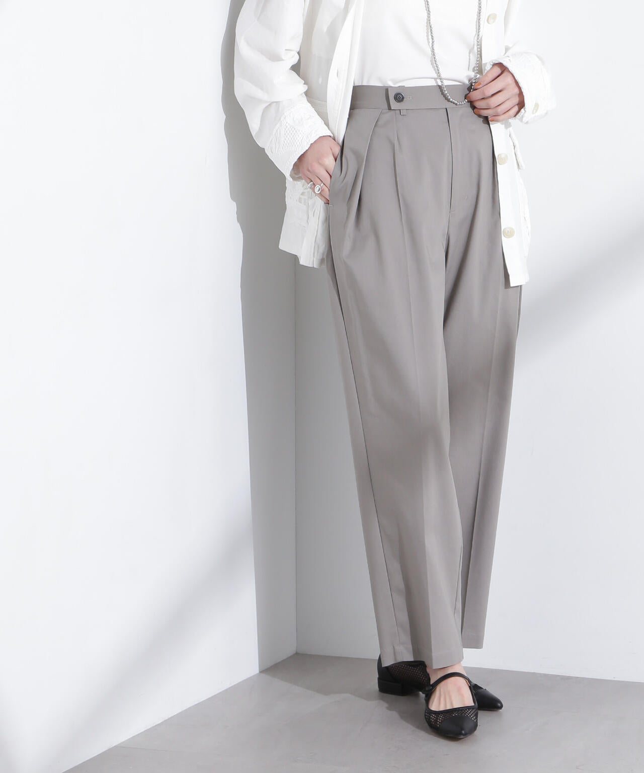 リネンストレッチタックコクーンパンツ 6695127318