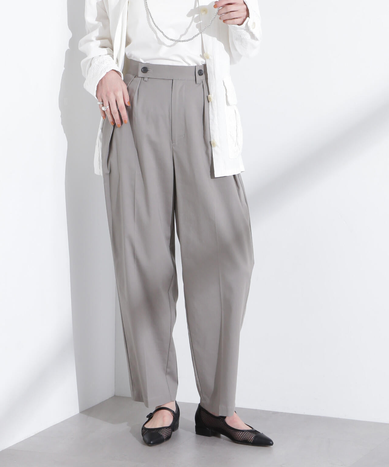 リネンストレッチタックコクーンパンツ 6695127318