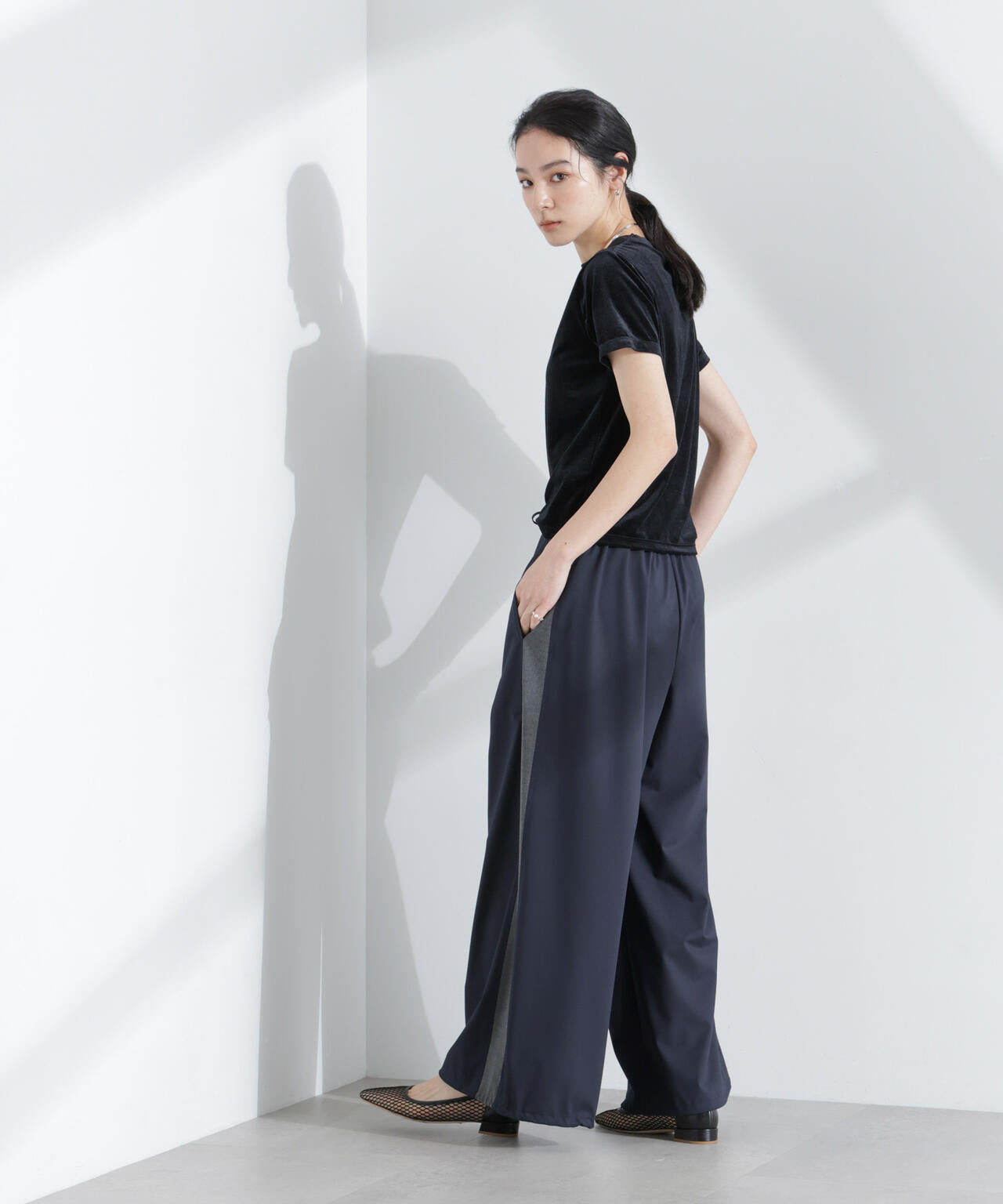 ラインイージーワイドパンツ 6695127323