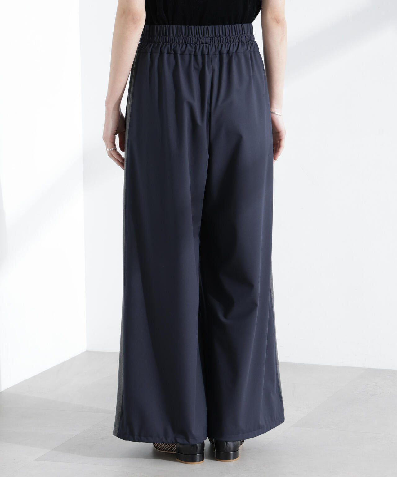 ラインイージーワイドパンツ 6695127323