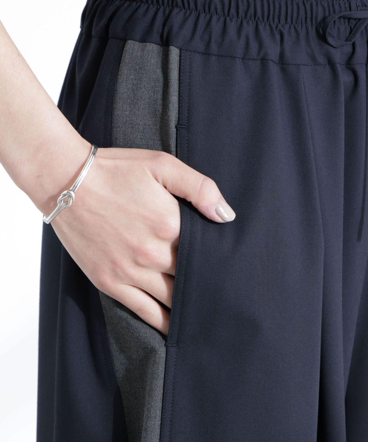 ラインイージーワイドパンツ 6695127323