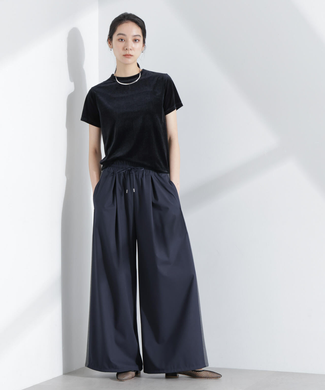 ラインイージーワイドパンツ 6695127323