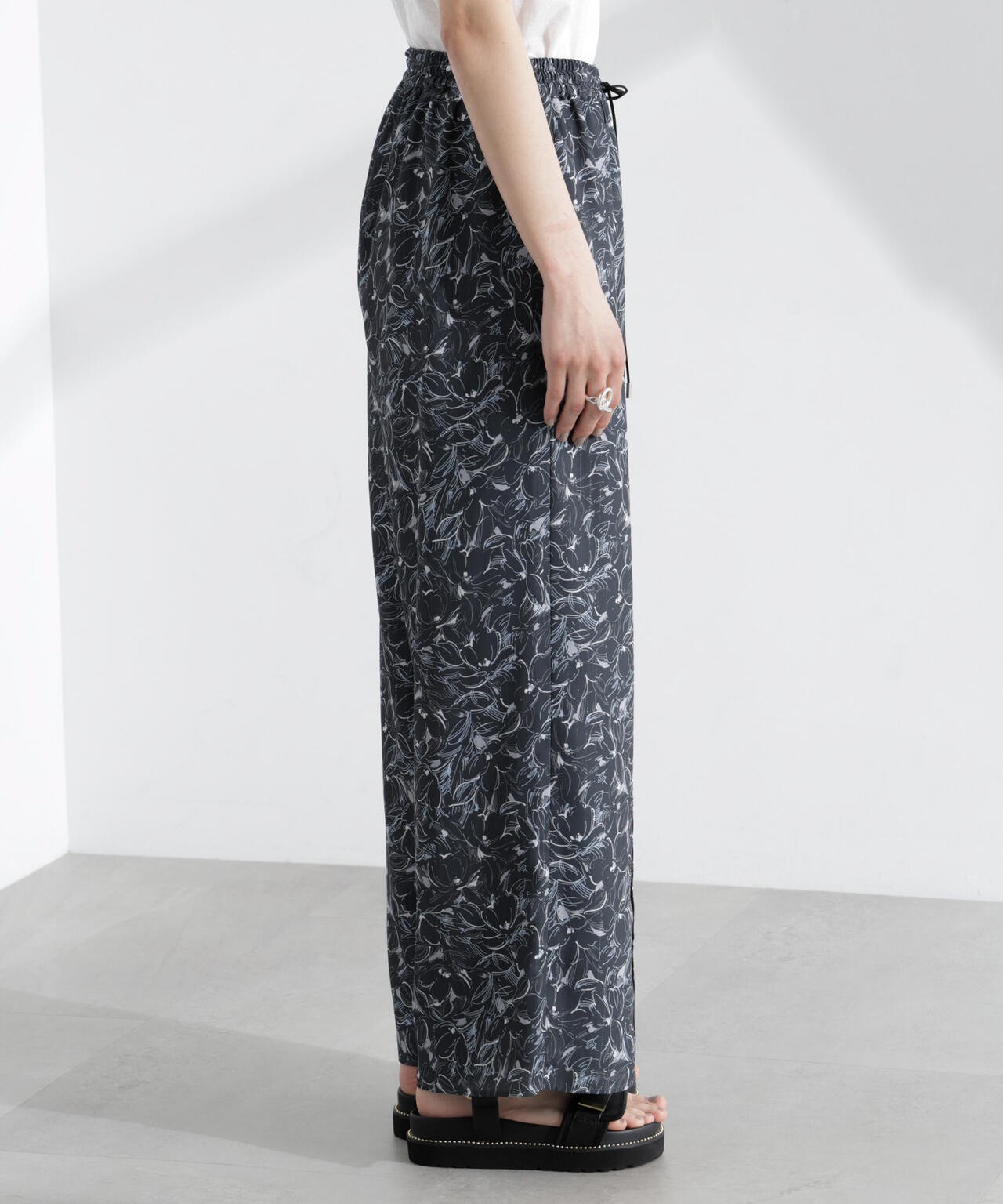 ロンシャンオールドコレクション フラワーワイドパンツ 6695127324