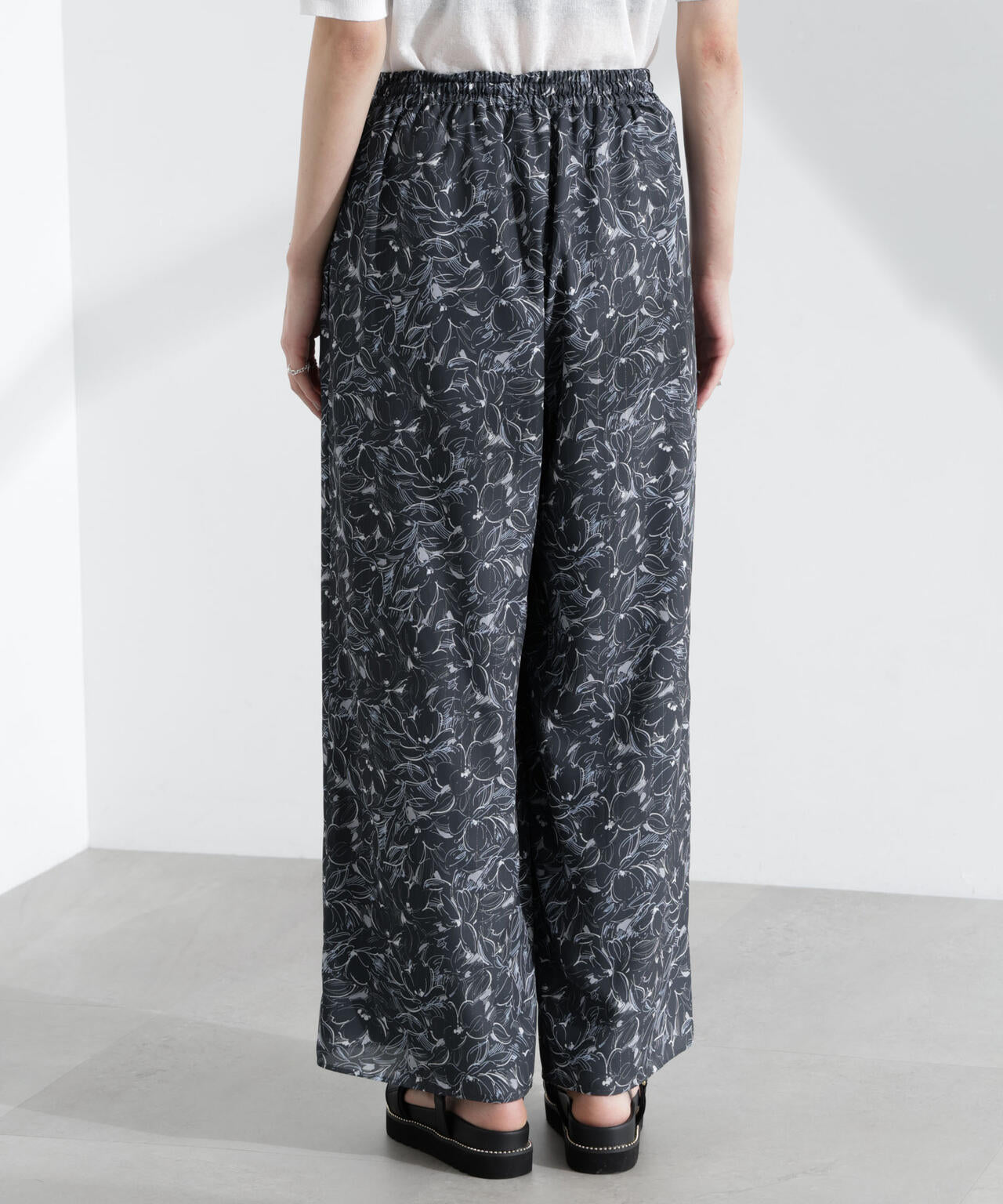 ロンシャンオールドコレクション フラワーワイドパンツ 6695127324